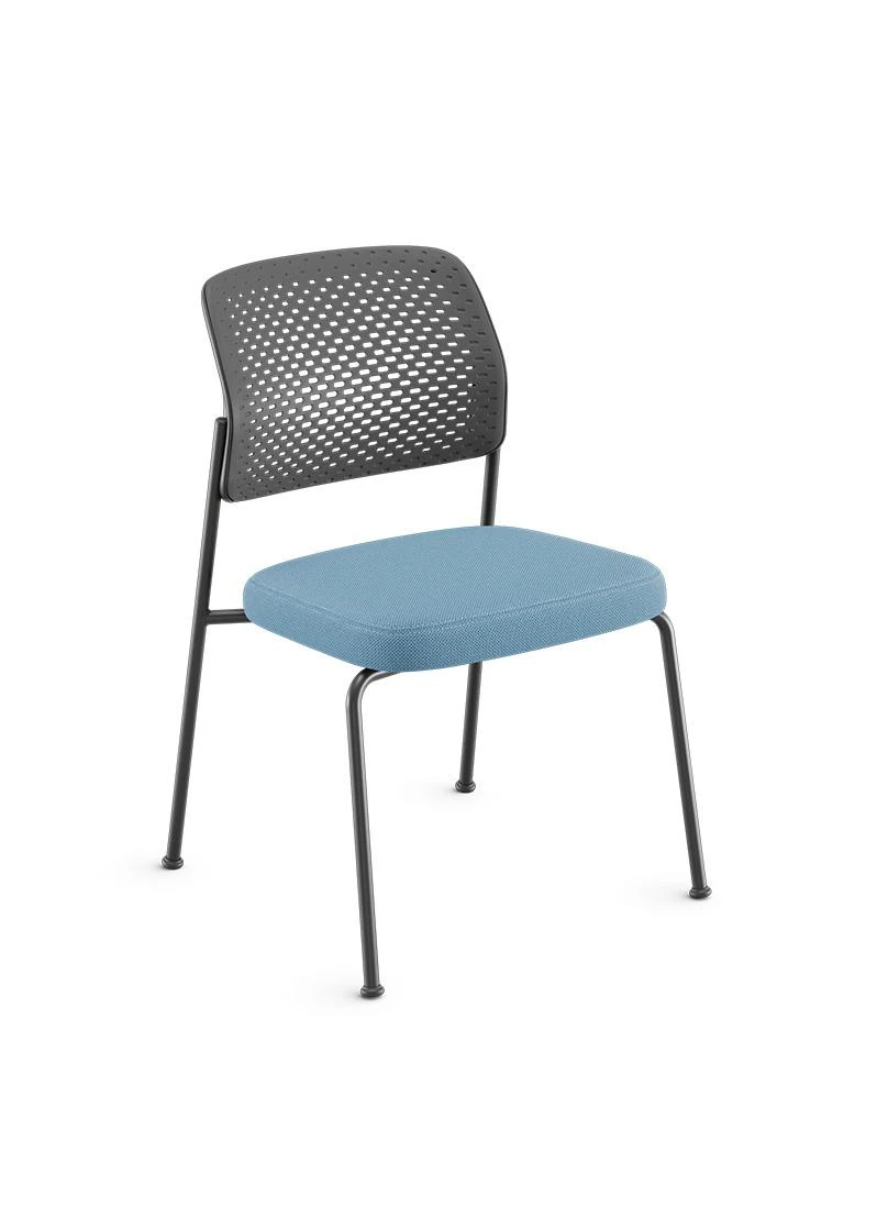 Cadeira fixa com estrutura palito, encosto em plástico, frame preto e SEM braços. ESTRUTURA PRETA